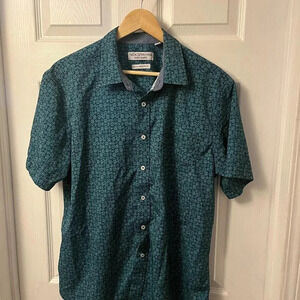 Men’s Dress shirt by Nick Graham in a size XL